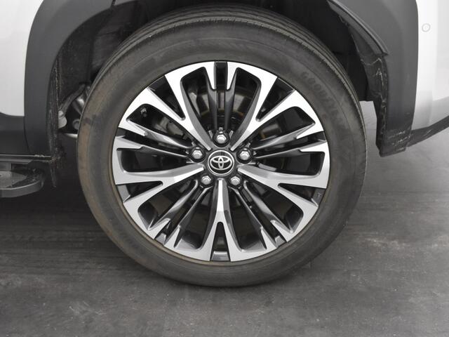 Toyota YARIS 1.5 Hybrid Adventure | Panoramdak | Parkeersensoren V+A