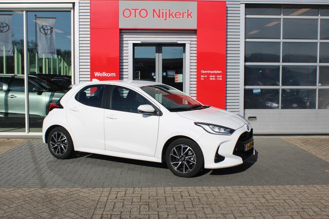 Toyota YARIS 1.5 Hybrid Dynamic *Met trekhaak!*