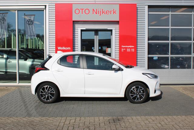 Toyota YARIS 1.5 Hybrid Dynamic *Met trekhaak!*