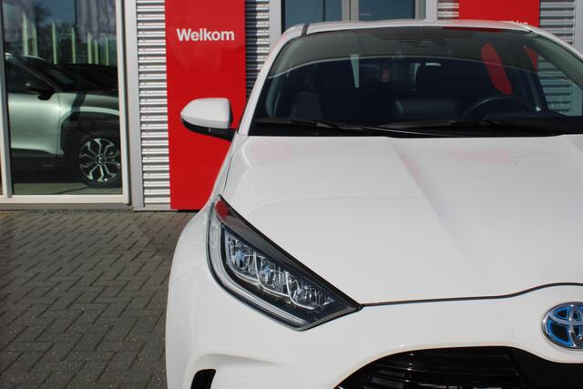 Toyota YARIS 1.5 Hybrid Dynamic *Met trekhaak!*