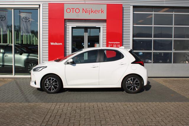 Toyota YARIS 1.5 Hybrid Dynamic *Met trekhaak!*
