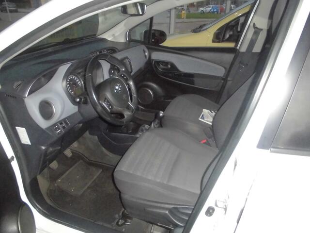 Toyota YARIS 1.0 VVT-i Now