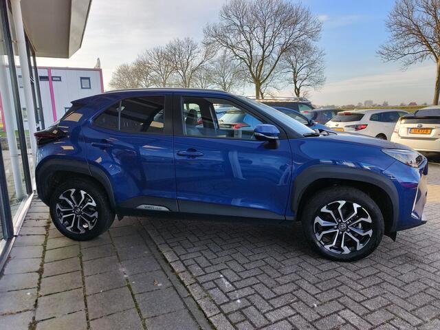 Toyota YARIS Cross 1.5 Hybrid Style | Stoel + stuurverw. | Pano | HUD | Elektr. achterklep | Navi | Clima | Cruise