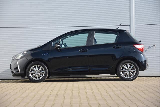 Toyota YARIS 1.5 Hybrid Design | Navi |