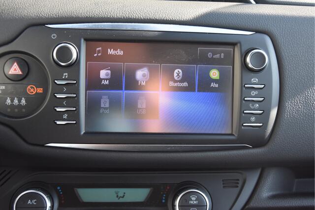 Toyota YARIS 1.5 Hybrid Design | Navi |