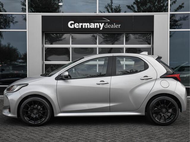 Toyota YARIS 1.5 VVT-i Dynamic+ Adaptive Cruise Lane Ass Led Carplay Keyless Camera Zeer Compleet!!