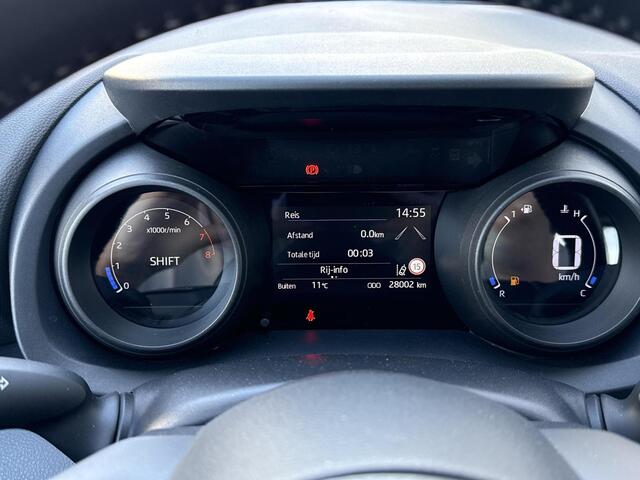 Toyota YARIS 1.5 VVT-i First Edition **KEYLESS/ APPLE CARPLAY/ 36 MAANDEN GARANTIE**