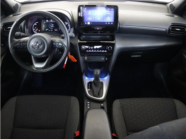 Toyota YARIS Cross 1.5 Hybrid Dynamic Limited , Stoelverwaming , Parkeersensoren voor en achter NAVI