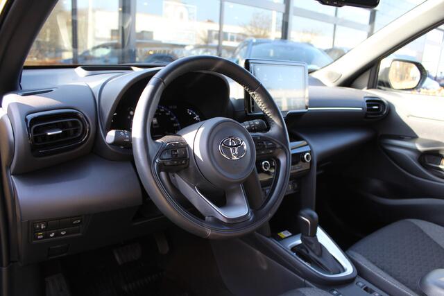 Toyota YARIS Cross 1.5 Hybrid Dynamic Plus | Rijklaar | Panoramadak | Head Up | Keyless | Apple/Android | Stoel-/stuurverwarming