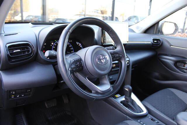 Toyota YARIS Cross 1.5 Hybrid Dynamic Limited | Rijklaar | Elek achterklep | Stoel/Stuur-verwarming | Apple/Android | Navi | HUD