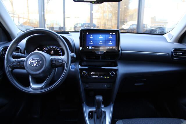 Toyota YARIS Cross 1.5 Hybrid Dynamic Limited | Rijklaar | Elek achterklep | Stoel/Stuur-verwarming | Apple/Android | Navi | HUD