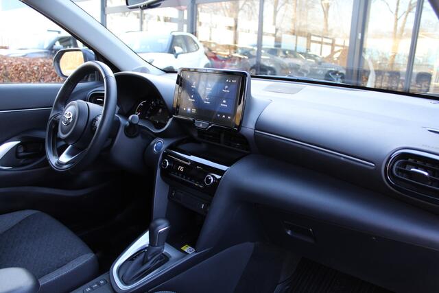 Toyota YARIS Cross 1.5 Hybrid Dynamic Limited | Rijklaar | Elek achterklep | Stoel/Stuur-verwarming | Apple/Android | Navi | HUD