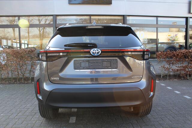 Toyota YARIS Cross 1.5 Hybrid Dynamic | Rijklaar | Pano | HUD | Elek achterklep | Stoel/Stuur-verwarming | Apple/Android