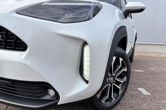 Toyota YARIS Cross 1.5 Hybrid 115 First Edition Apple Carplay Android Auto, Dodehoekdetectie,Parkeersensoren, Stuur en Stoelverwarming