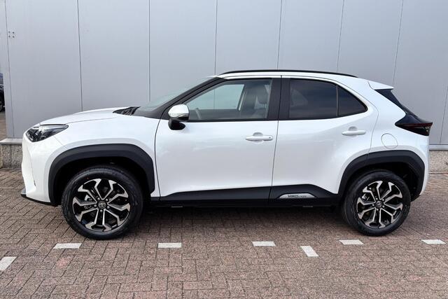 Toyota YARIS Cross 1.5 Hybrid 115 First Edition Apple Carplay Android Auto, Dodehoekdetectie,Parkeersensoren, Stuur en Stoelverwarming