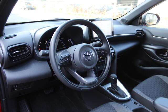 Toyota YARIS Cross 1.5 Hybrid Dynamic | Rijklaar | Keyless | Clima | Apple/Android | Navi | Cruise