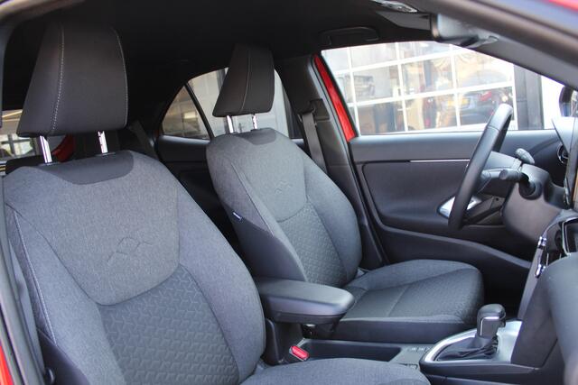 Toyota YARIS Cross 1.5 Hybrid Dynamic | Rijklaar | Keyless | Clima | Apple/Android | Navi | Cruise