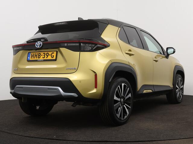 Toyota YARIS Cross 1.5 Hybrid Launch Edition | LM velgen | Stoelverwarming | Navigatie | JBL | Camera | Cruise Control Adaptief | Climate Control |