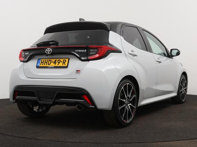 Toyota YARIS 1.5 Hybrid GR Sport Limited | Navigatie | Camera | Climate Control | Cruise Control Adaptief LM velgen | Stoelverwarming |