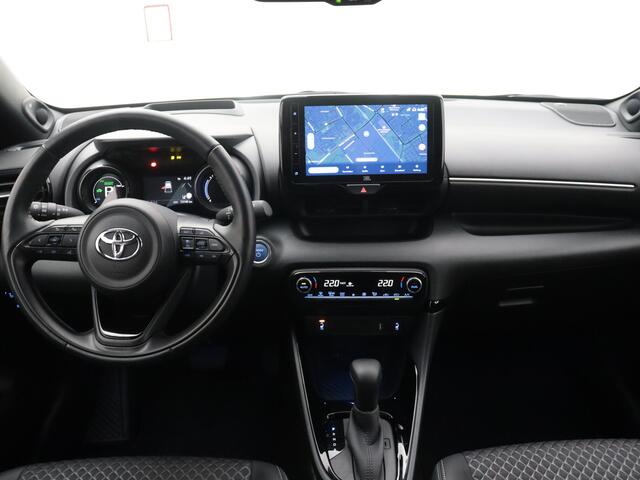 Toyota YARIS 1.5 Hybrid Executive Limited | JBL | Navigatie | Camera | Stoelverwarming | Parkeersensoren | LM velgen | Stuurwiel verwarmd |