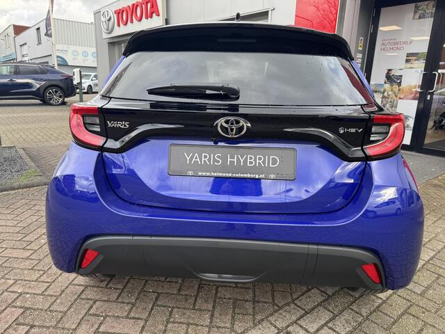 Toyota YARIS 1.5 Hybrid 115 Dynamic + Comfort Pack