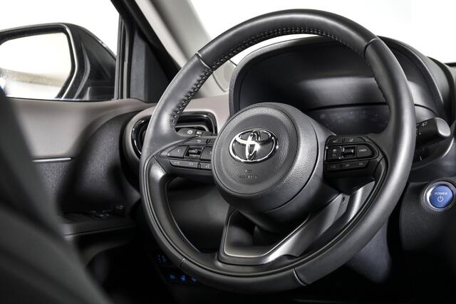 Toyota YARIS Cross 1.5 Hybrid Executive - Automaat | Dig. Cockpit | Adapt. Cruise | Stoel- + Stuurverwarming | Camera | PDC | NAV + App Connect (Draadloos) | ECC | LED | LM 18'' |