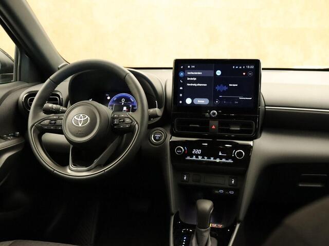 Toyota YARIS Cross 1.5 Hybrid Dynamic Plus - APPLE CARPLAY/ANDROID AUTO - ACHTERRUITRIJCAMERA - VOORSTOELEN VERWARMD - STUURVERWARMING - DODEHOEKDETECTIE - ADAPTIEVE CRUISE CONTROL - PARKEERSENSOREN VOOR EN ACHTER