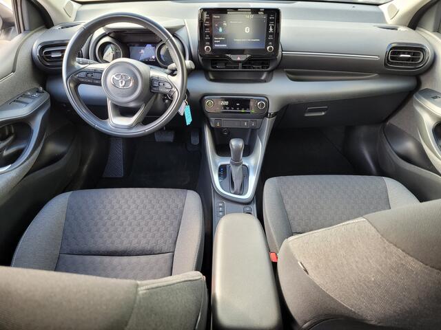 Toyota YARIS 1.5 Hybrid Dynamic Aut. | Climatectrol |Cruise | Privacyglass |Stoelverwarming | Armsteun |Lmv