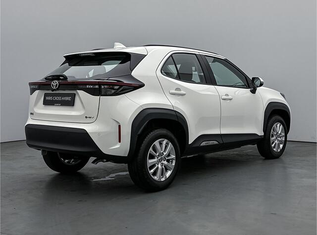 Toyota YARIS Cross 1.5 Hybrid 115 Active | Stoelverwarming | Parkeersonsoren voor en achter | Apple Carplay / Android Auto | Camera | Draadloze Telefoonlader |