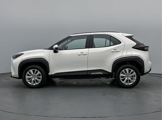 Toyota YARIS Cross 1.5 Hybrid 115 Active | Stoelverwarming | Parkeersonsoren voor en achter | Apple Carplay / Android Auto | Camera | Draadloze Telefoonlader |