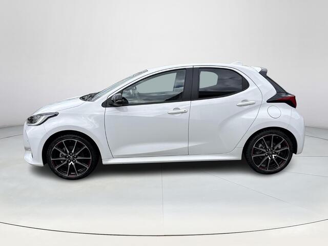Toyota YARIS 1.5 Hybrid GR Sport **STOELVERWARMING/DODEHOEK DETECTIE/ KEYLESS**