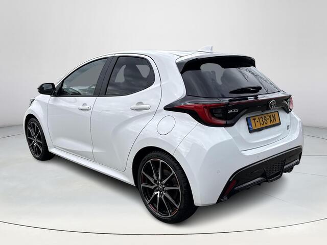 Toyota YARIS 1.5 Hybrid GR Sport **STOELVERWARMING/DODEHOEK DETECTIE/ KEYLESS**