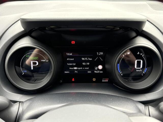 Toyota YARIS 1.5 Hybrid GR Sport **STOELVERWARMING/DODEHOEK DETECTIE/ KEYLESS**