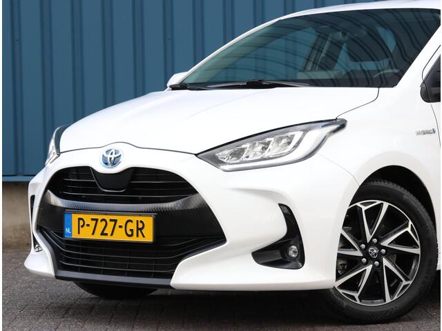 Toyota YARIS 1.5 Hybrid Dynamic | Camera | ClimateControle | CruiseControl | Navigatie | LED | Stoelverwarming |