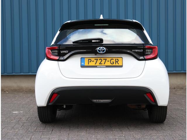 Toyota YARIS 1.5 Hybrid Dynamic | Camera | ClimateControle | CruiseControl | Navigatie | LED | Stoelverwarming |