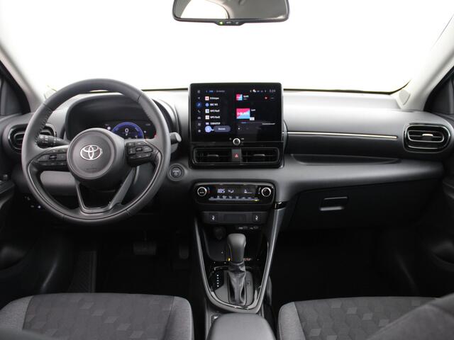 Toyota YARIS 1.5 Hybrid 115 Dynamic | Comfort Pack | Nu met ¤ 1.000,- inruilpremie! | Direct uit voorraad leverbaar |