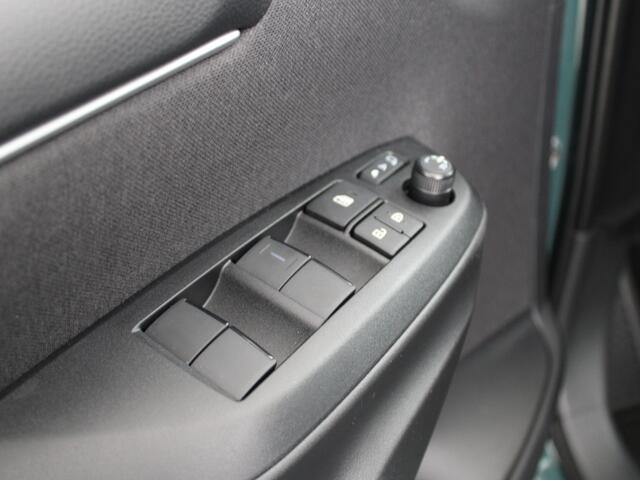 Toyota YARIS 1.5 Hybrid 115 Dynamic | Comfort Pack | Nu met ¤ 1.000,- inruilpremie! | Direct uit voorraad leverbaar |