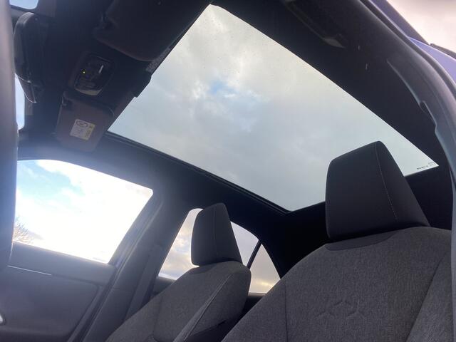 Toyota YARIS Cross 1.5 Hybrid Style Panorama Headup Stoel Stuur Verwarming Navi Carplay