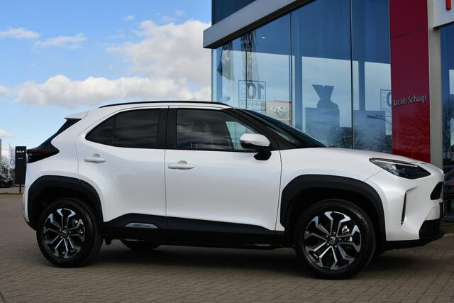 Toyota YARIS Cross 1.5 Hybrid 115 First Edition Automaat 116pk | Comfort Pack | Nieuw | Direct uit voorraad leverbaar! |