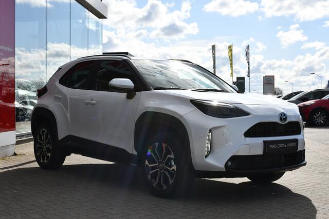 Toyota YARIS Cross 1.5 Hybrid 115 First Edition Automaat 116pk | Comfort Pack | Nieuw | Direct uit voorraad leverbaar! |