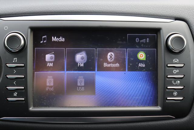 Toyota YARIS 1.5 Hybrid Bi-Tone