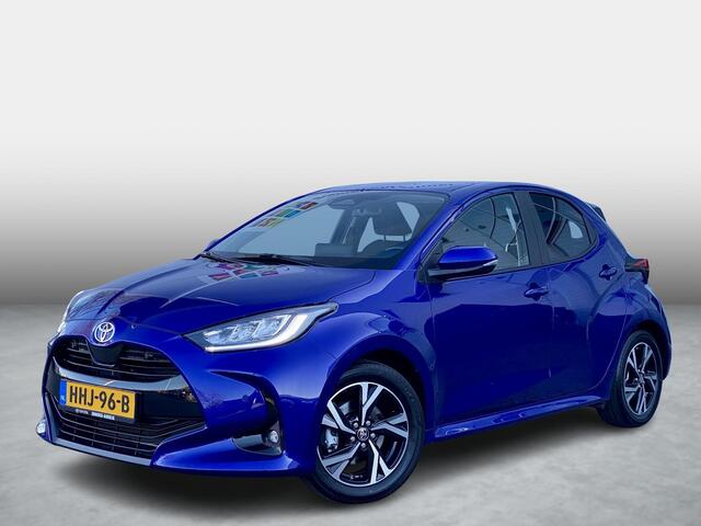 Toyota YARIS 1.5 Hybrid 115 First Edition Pack parking stoelverwarming
