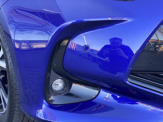 Toyota YARIS 1.5 Hybrid 115 First Edition Pack parking stoelverwarming
