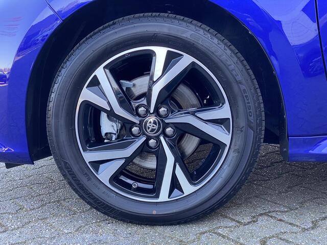 Toyota YARIS 1.5 Hybrid 115 First Edition Pack parking stoelverwarming