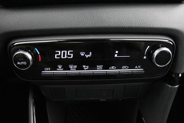 Toyota YARIS 1.5 Hybrid 115 First Edition