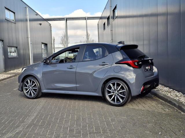 Toyota YARIS 1.5 Hybrid 130 GR Sport | Gr-sport plus pack | Nieuw op voorraad |