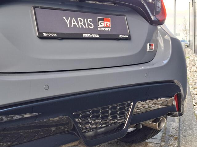 Toyota YARIS 1.5 Hybrid 130 GR Sport | Gr-sport plus pack | Nieuw op voorraad |