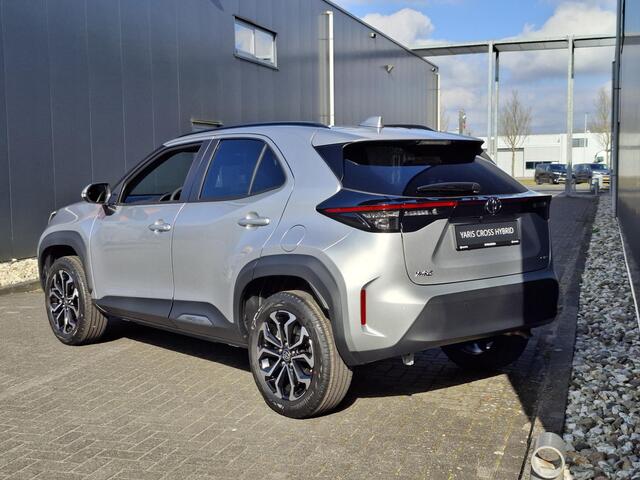 Toyota YARIS Cross 1.5 Hybrid 115 First Edition | Comfort-pack | PDC V+A | BSM | Keyless |