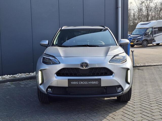 Toyota YARIS Cross 1.5 Hybrid 115 First Edition | Comfort-pack | PDC V+A | BSM | Keyless |