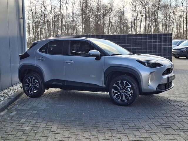 Toyota YARIS Cross 1.5 Hybrid 115 First Edition | Comfort-pack | PDC V+A | BSM | Keyless |